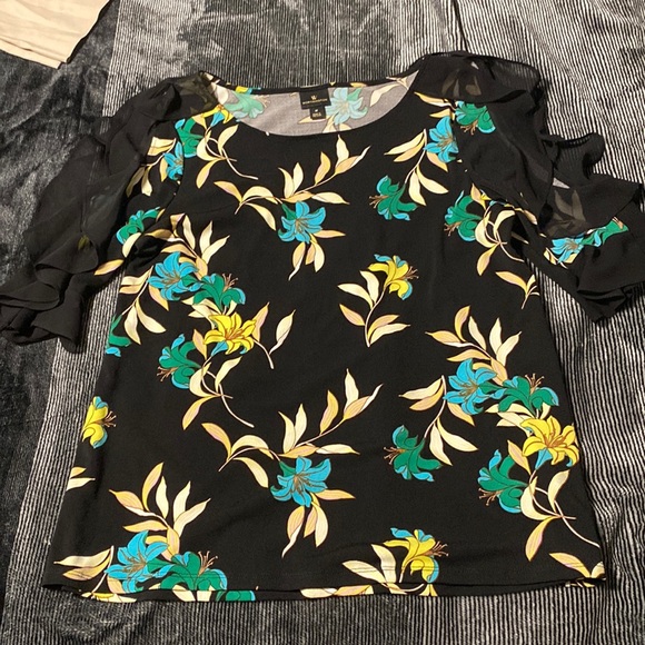 Worthington medium floral blouse, flowy open sleeves - Picture 1 of 1